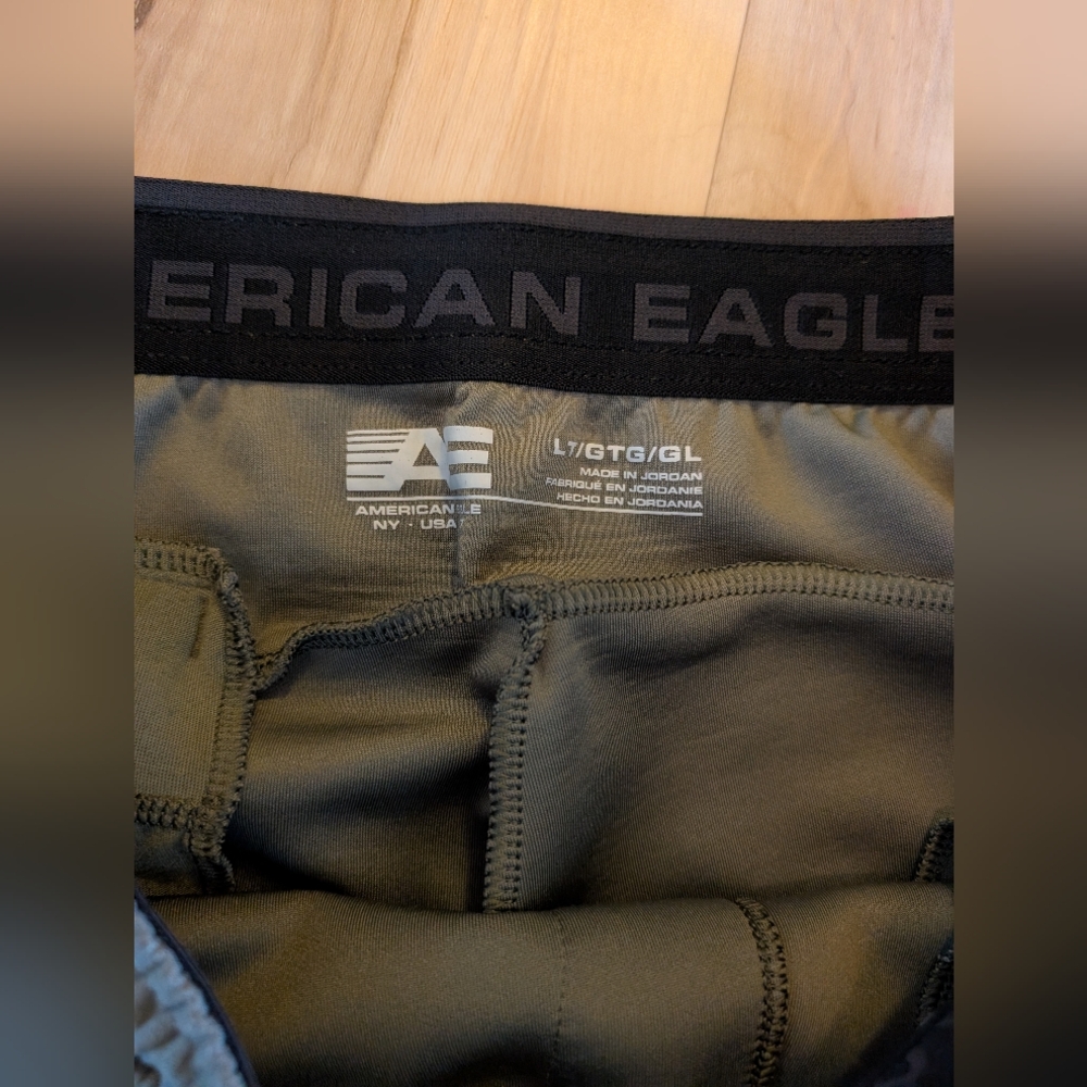 Jogger Bundle Size Large Old Navy & AE - Picture 5 of 8
